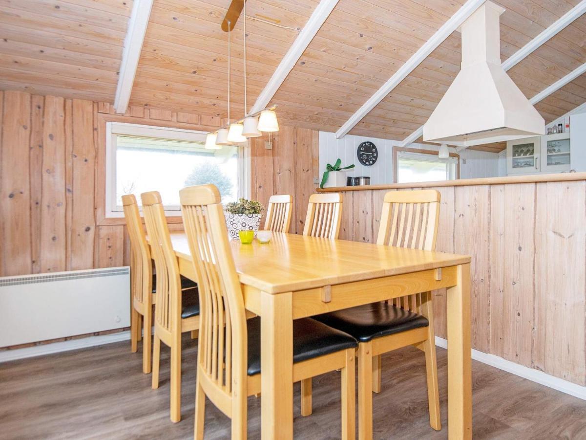 6 Person Holiday Home In R M Bolilmark エクステリア 写真